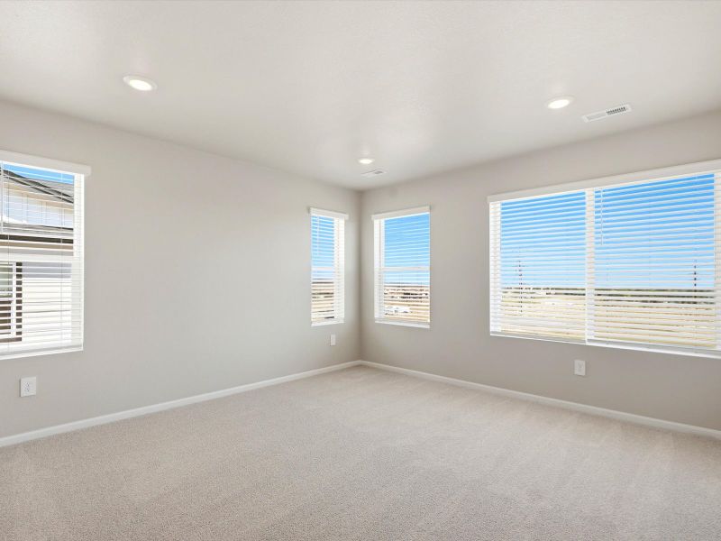 Spacious, unfurnished interior of a new home in Three Hills, Morrison (Image 12).