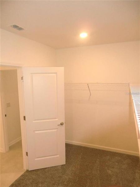 Spacious, unfurnished interior of a new home in Cascades: Grand Collection, Davenport (Image 12). Spacious, unfurnished interior of a new home in Cascades: Grand Collection, Davenport (Image 12).