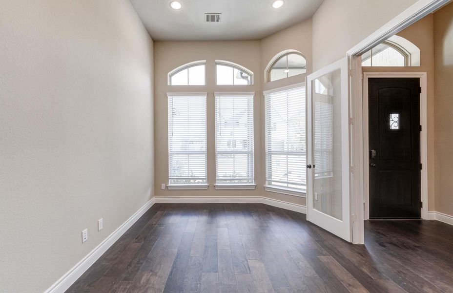 Spacious, unfurnished interior of a new home in Bridgeland 60′, Cypress (Image 21). Spacious, unfurnished interior of a new home in Bridgeland 60′, Cypress (Image 21).