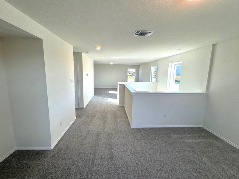 Spacious, unfurnished interior of a new home in Sonterra - Cool Water, Jarrell (Image 25).