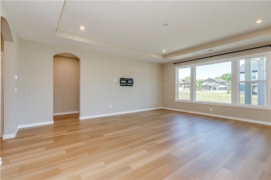 Spacious, unfurnished interior of a new home in Sweetbay Farm, Lawrenceville (Image 54).