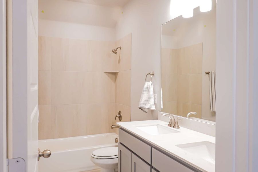 Representative furnished interior of a home built from the The Lilac by Lillian Custom Homes in Polo Ridge, Heath (Image 21).