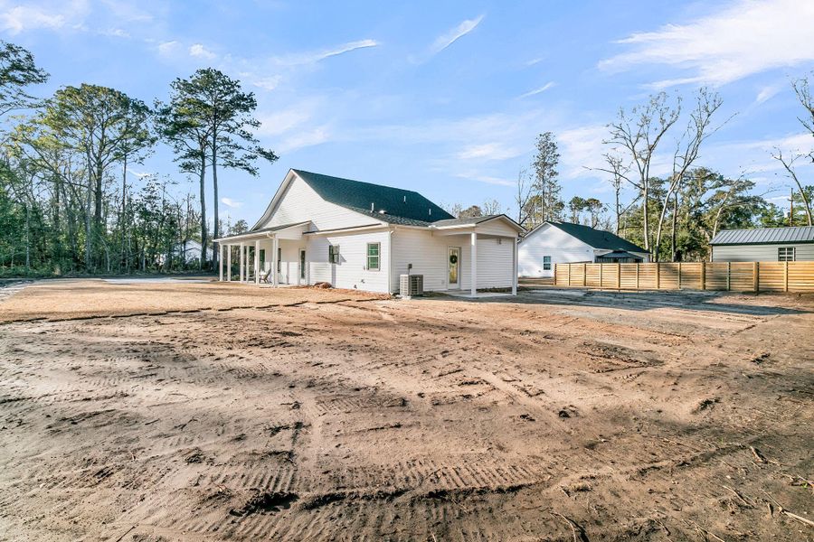 Site preparation for new homesites in , Hollywood (Image 30).