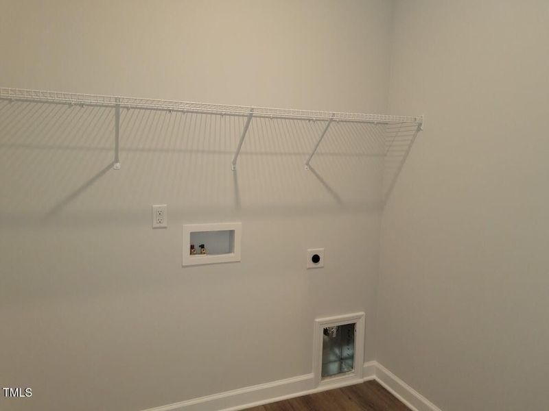 Image 87 of a home in Tobacco Road. Image 87 of a home in Tobacco Road.