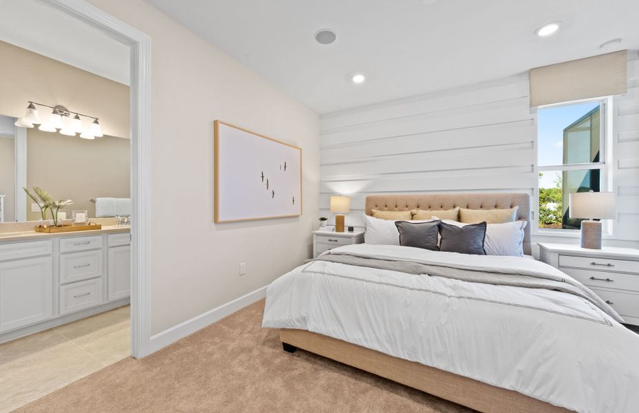 Spacious owner's suite Spacious owner's suite