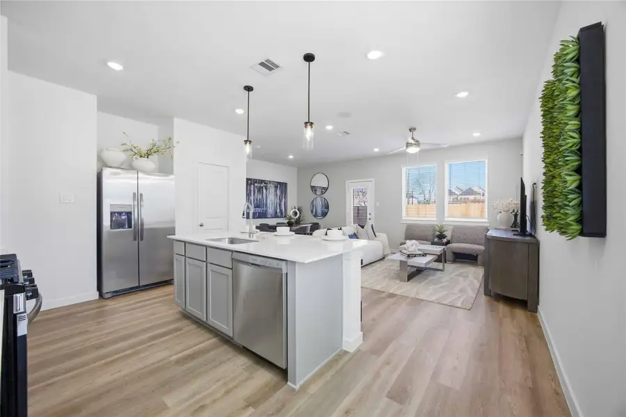 Furnished interior view inside a new home in Pinehaven, Houston (Image 33). Furnished interior view inside a new home in Pinehaven, Houston (Image 33).