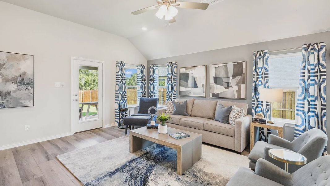 Furnished interior view inside a new home in Hulen Trails, Fort Worth (Image 6).