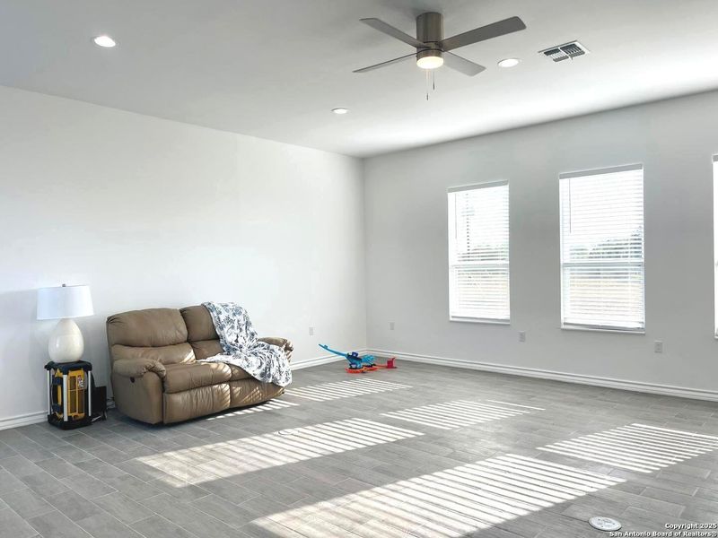 Image 29 of a home in .