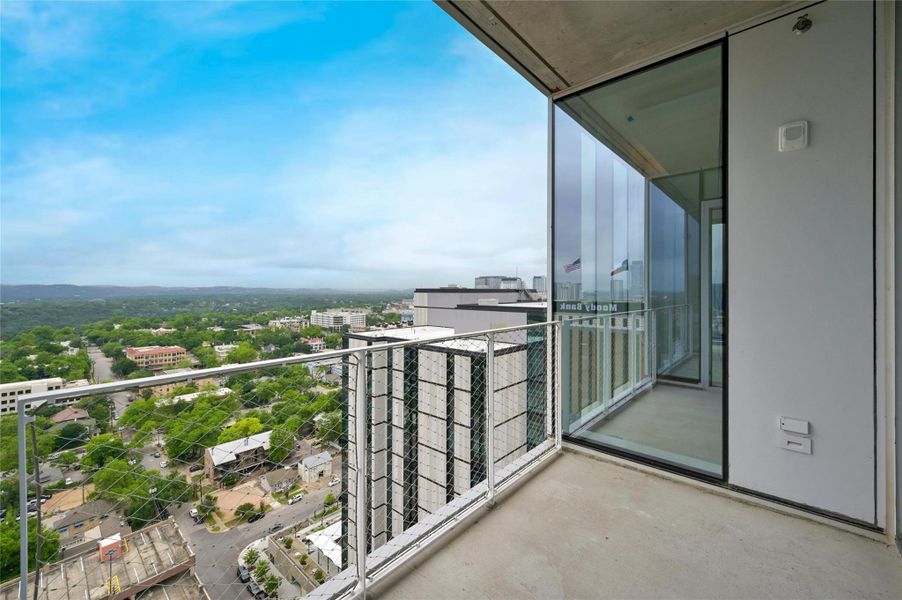 VIEWS. Because of its strategic location amongst various districts, The Linden affords views from all sides that include: The Texas State Capitol, Texas Hill Country, The University of Texas at Austin and the traditional Central Business District (CBD). VIEWS. Because of its strategic location amongst various districts, The Linden affords views from all sides that include: The Texas State Capitol, Texas Hill Country, The University of Texas at Austin and the traditional Central Business District (CBD).