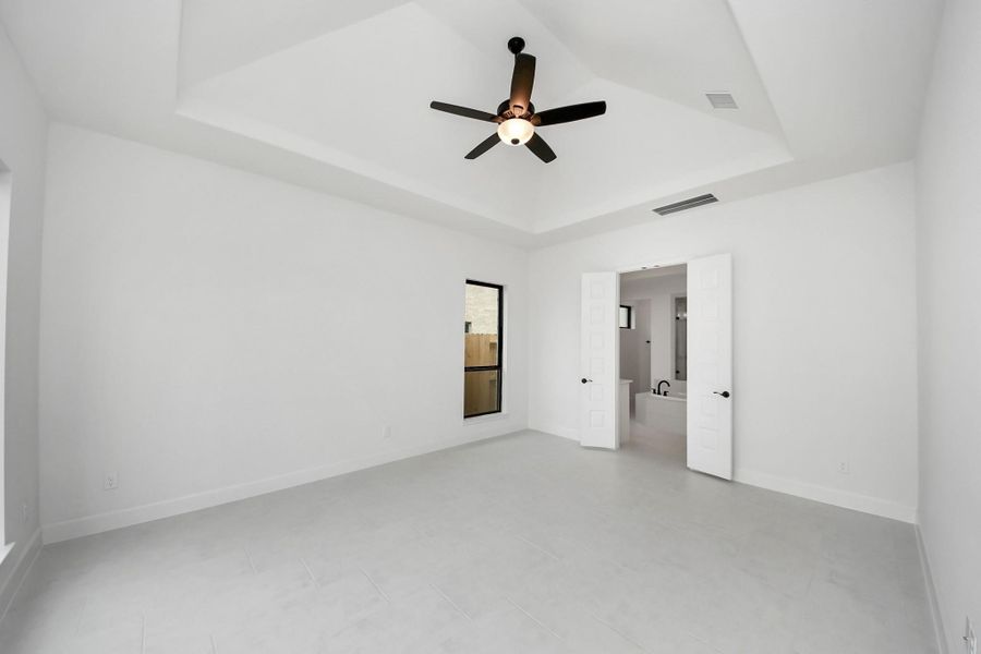 Spacious, unfurnished interior of a new home in Candela South, Richmond (Image 36).