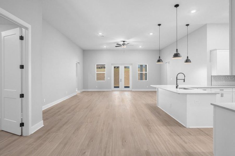 Spacious, unfurnished interior of a new home in , Fruitland Park (Image 19).