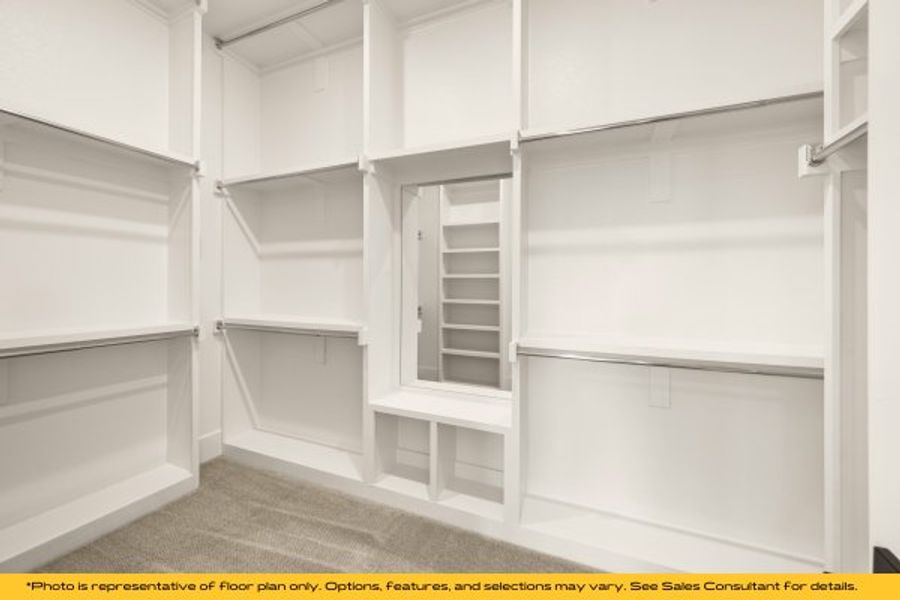Representative unfurnished interior of a home built from the Taos by Stonefield Homes in Heath Golf and Yacht Club, Rockwall (Image 27).