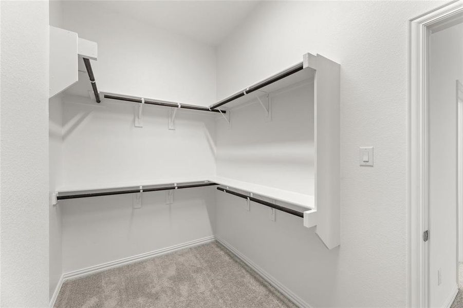 27 1501 Horizon Way  Closet