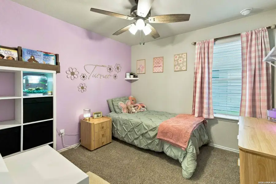 Furnished interior view inside a new home in Winding Creek, New Braunfels (Image 16).