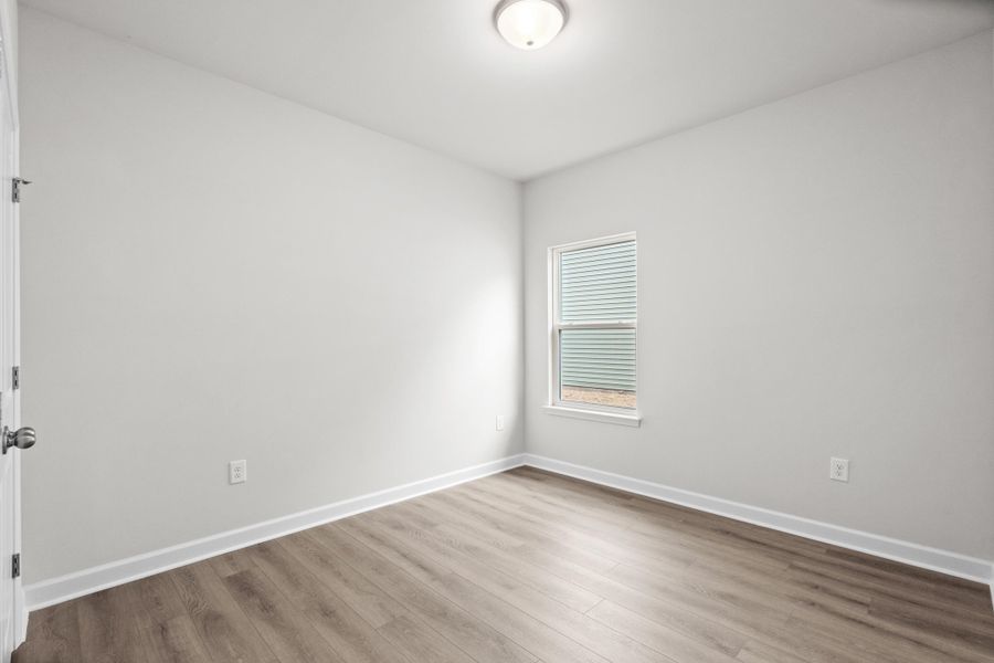 Spacious, unfurnished interior of a new home in Watson Hill, Summerville (Image 10).