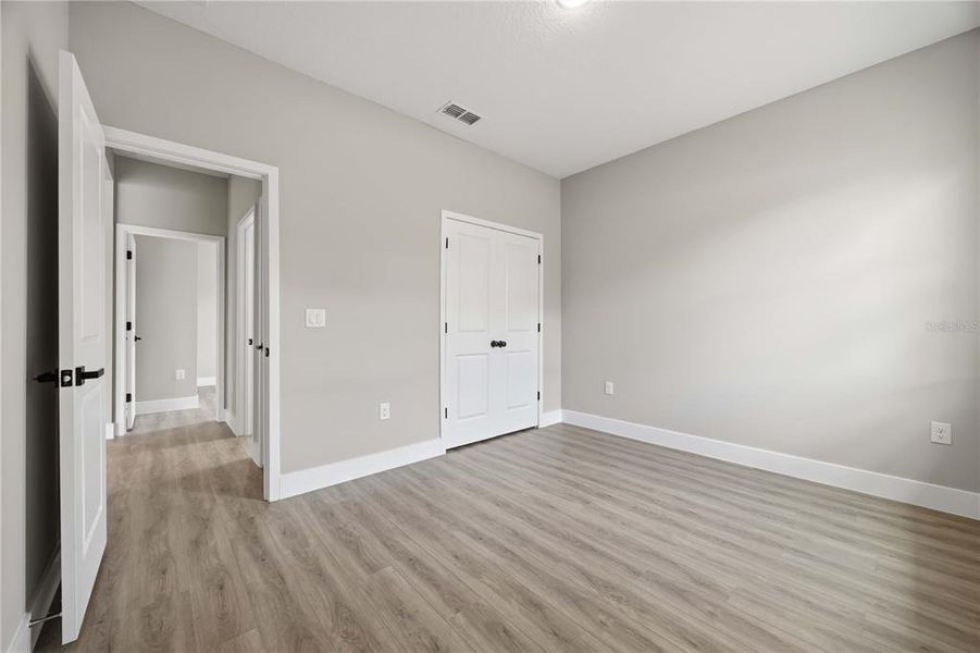 Spacious, unfurnished interior of a new home in , Winter Haven (Image 41).