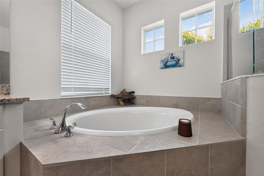 Close-up of interior finishes inside a home in , Punta Gorda (Image 20). Close-up of interior finishes inside a home in , Punta Gorda (Image 20).