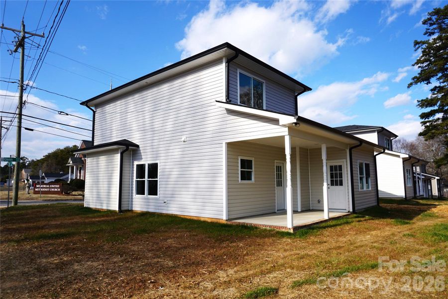 Exterior details and patio area of a home in , Kannapolis (Image 4).
