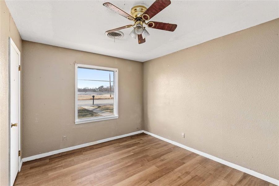 Spacious, unfurnished interior of a new home in , Brownwood (Image 10).