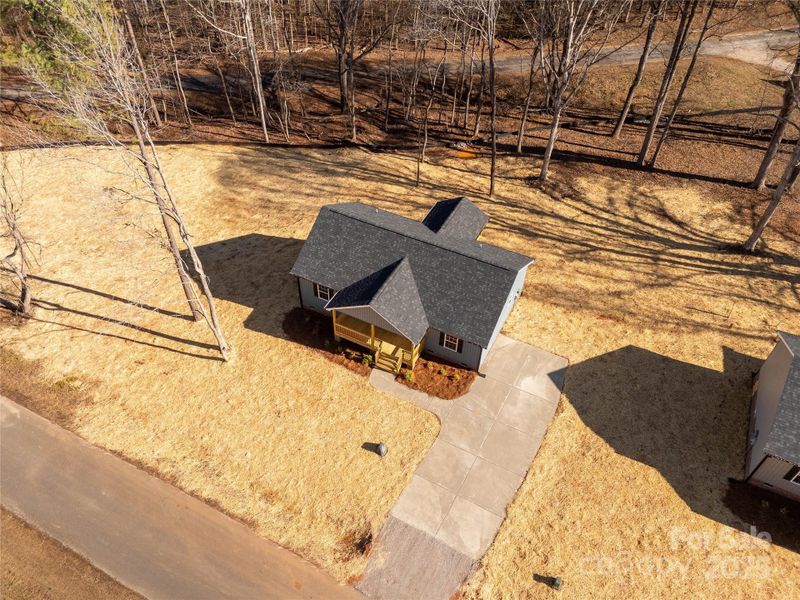 Image 29 of a home in .