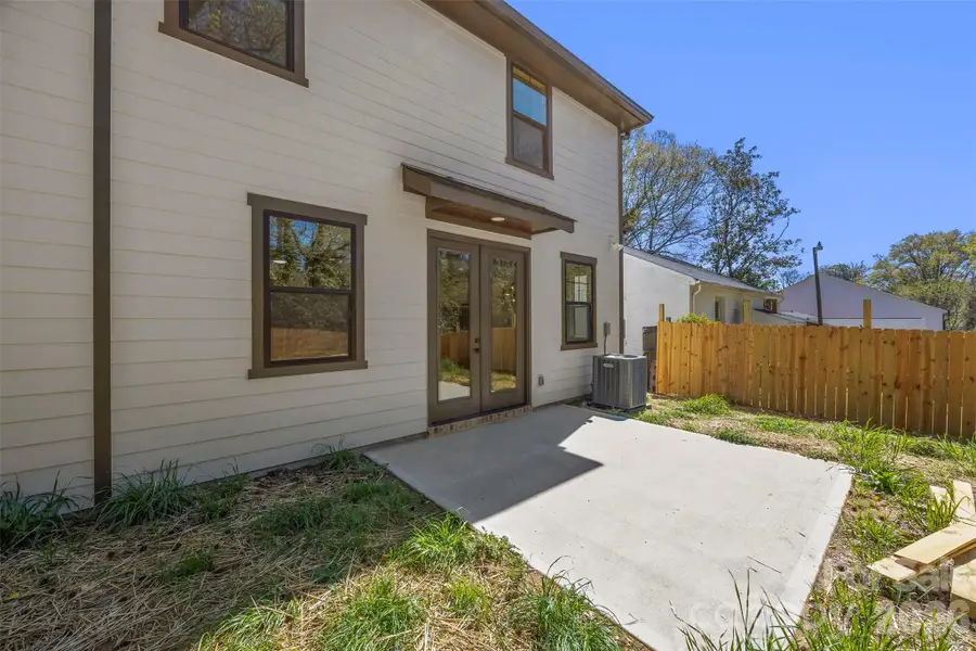 1329 Condon St, Charlotte, NC 28216