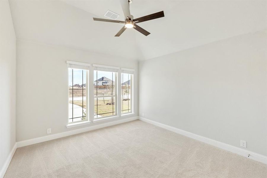 Spacious, unfurnished interior of a new home in Somerset, Mansfield (Image 29).