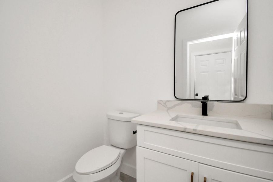 Furnished interior view inside a new home in , Angleton (Image 31).