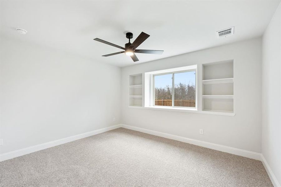 Spacious, unfurnished interior of a new home in Waverly Estates, Nevada (Image 34).