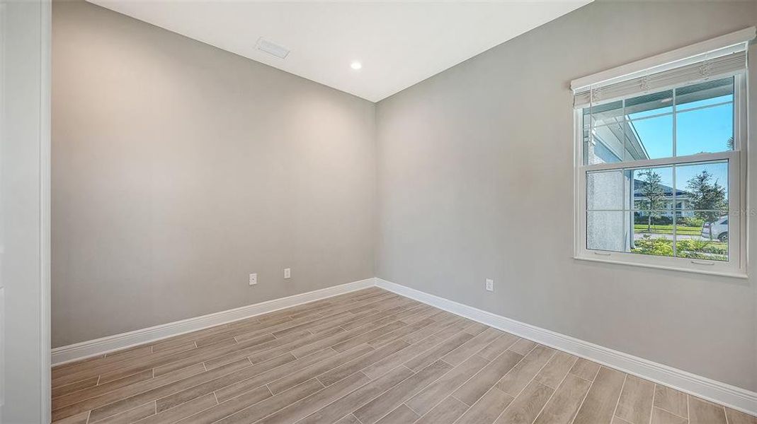 Spacious, unfurnished interior of a new home in Wildleaf, Parrish (Image 28).