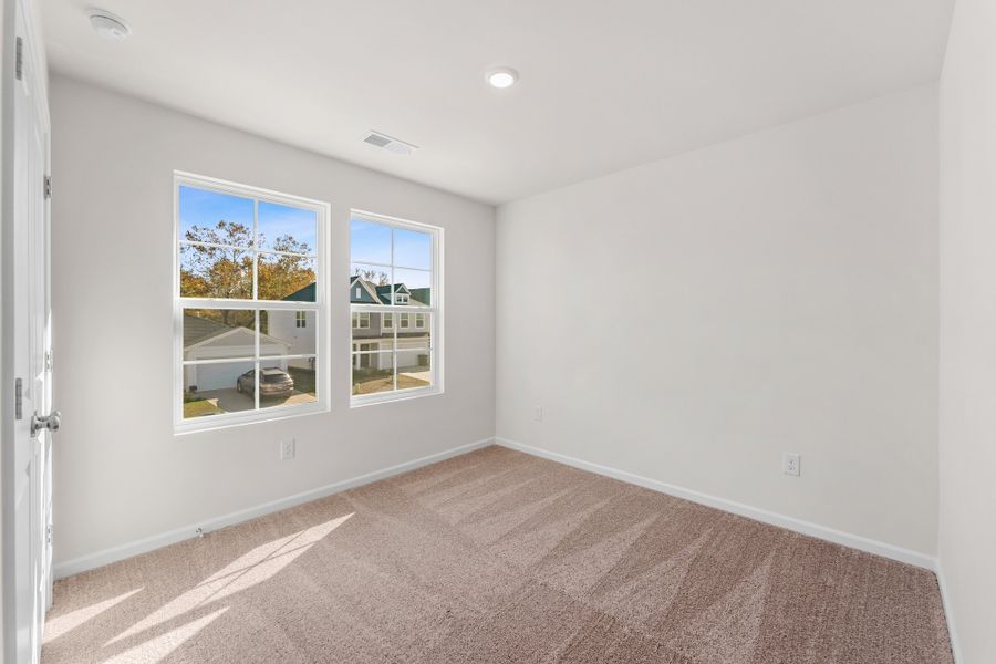 Spacious, unfurnished interior of a new home in Wingate, Inman (Image 26).