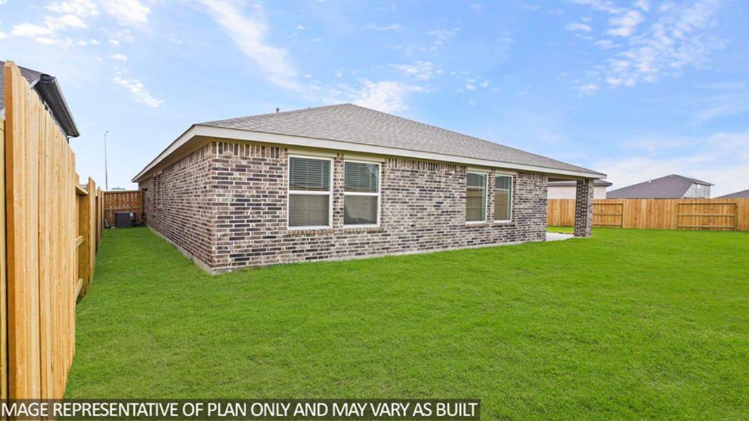Representative exterior details of a home built from the Glendale by D.R. Horton in Sunterra, Katy (Image 4).