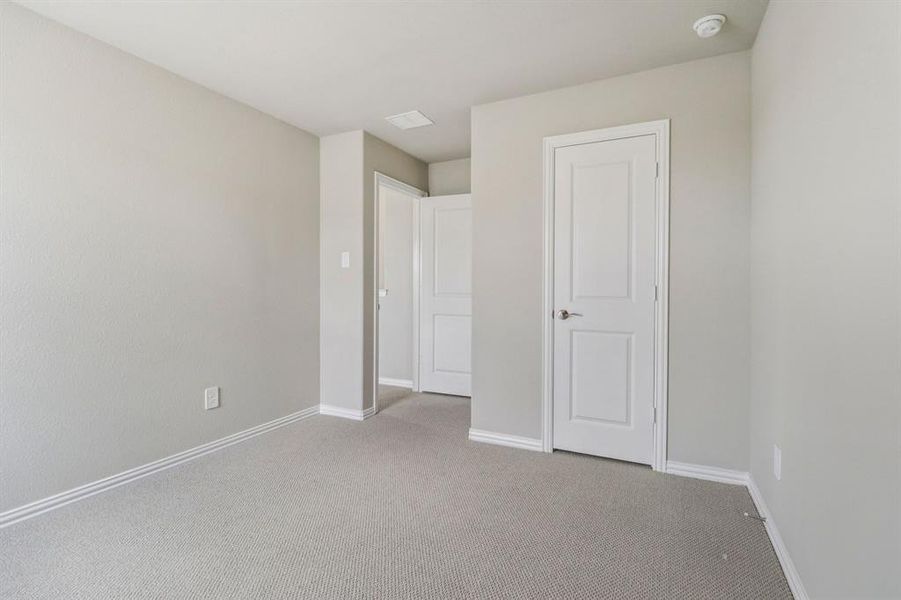 Photo is not of the actual home, but is an inspirational photo of builder’s model home and may depict options, furnishings, and/or decorator features that are not included. Photo is not of the actual home, but is an inspirational photo of builder’s model home and may depict options, furnishings, and/or decorator features that are not included.