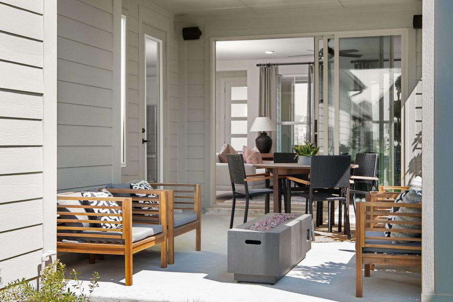 Representative exterior details of a home built from the Chicory by Tri Pointe Homes in The Retreat at Harvest, Argyle (Image 3).