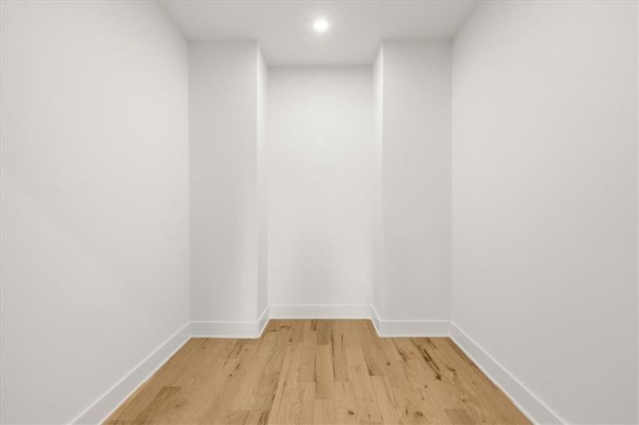 Spacious, unfurnished interior of a new home in , Atlanta (Image 27). Spacious, unfurnished interior of a new home in , Atlanta (Image 27).