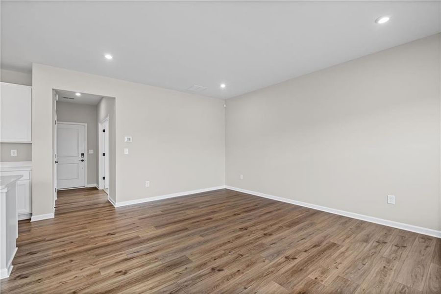 Spacious, unfurnished interior of a new home in Cherry Glen, Euharlee (Image 12).