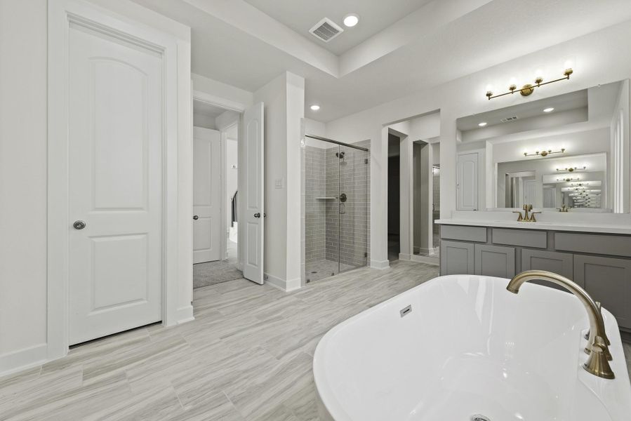 Representative image. Features, specifications, selections and colors may vary.