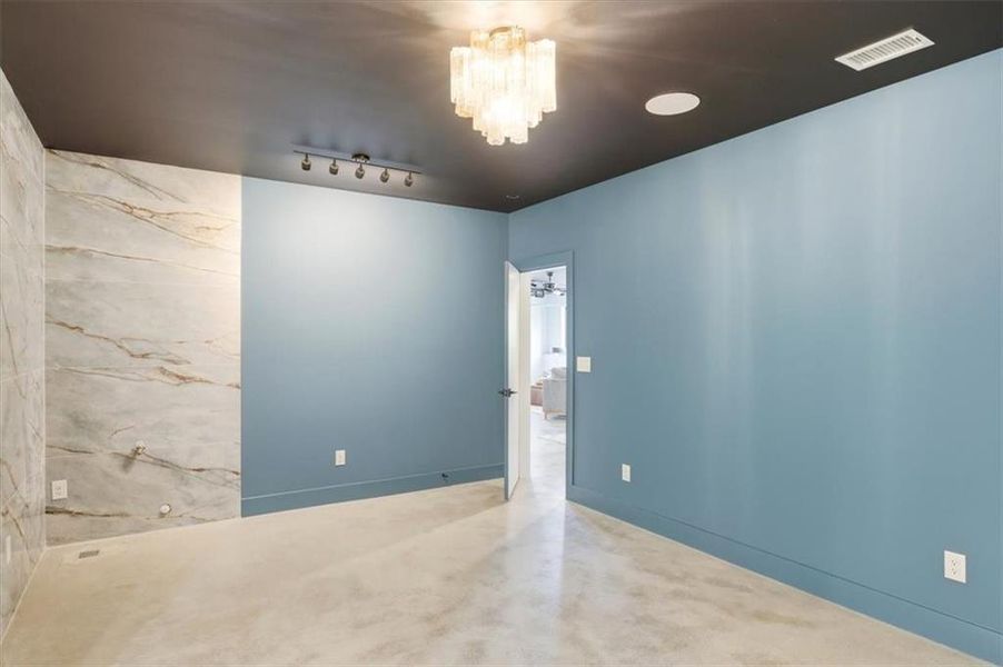 Spacious, unfurnished interior of a new home in Aster, Roswell (Image 86).