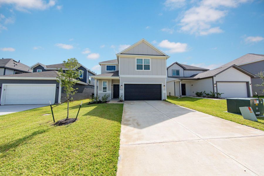 Image 28 of a home in River's Edge.