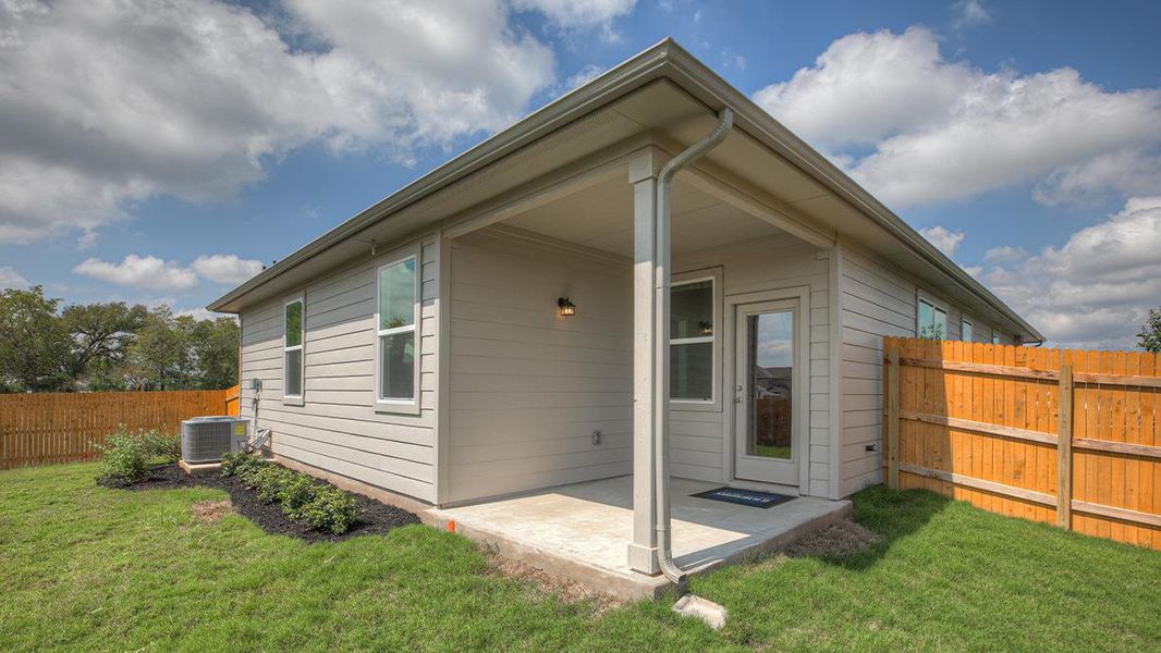 Exterior details and patio area of a home in Southgrove, Kyle (Image 3).