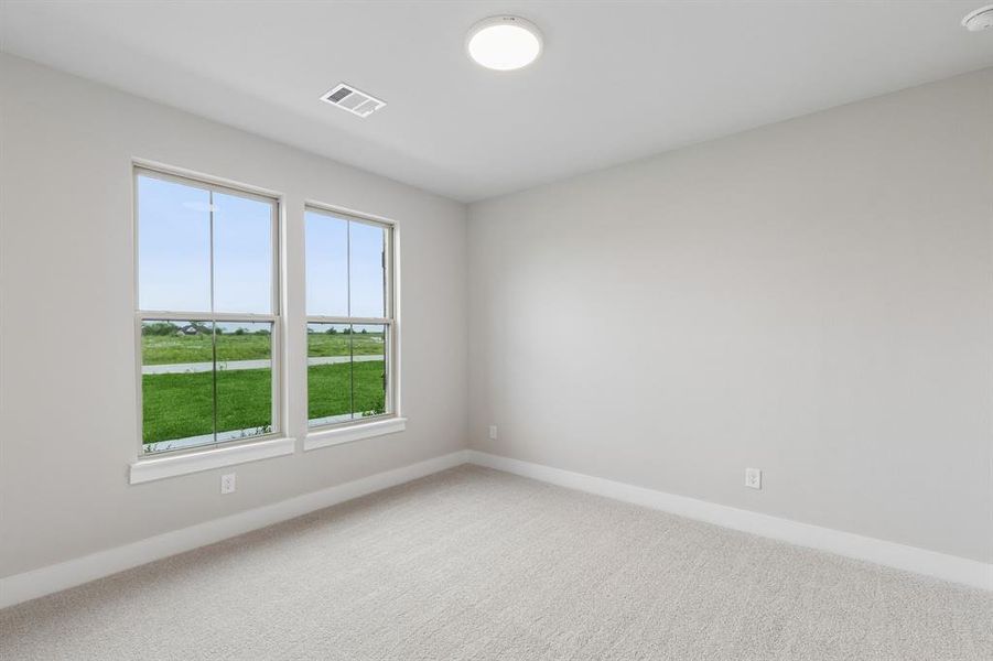 Spacious, unfurnished interior of a new home in Ellis Ranch Estates, Waxahachie (Image 20).
