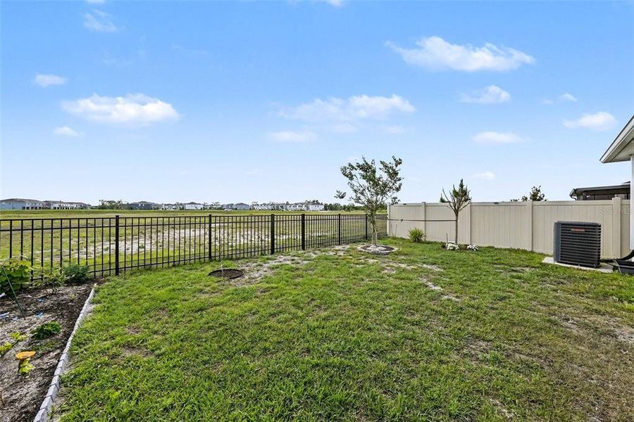 Exterior details and patio area of a home in , Wesley Chapel (Image 3).