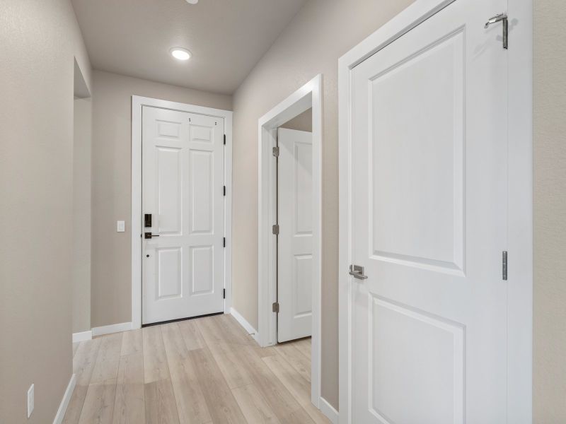 Spacious, unfurnished interior of a new home in Gateway Commons, Denver (Image 28).