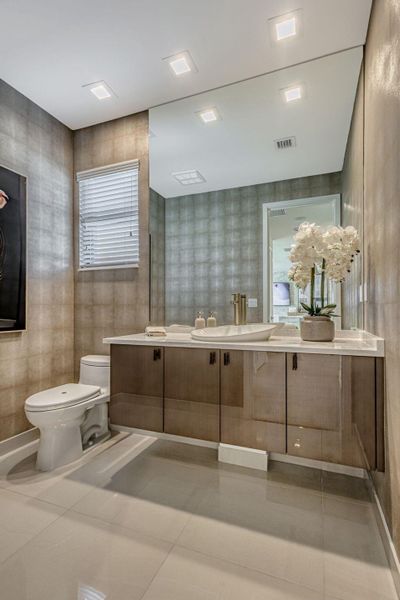 Furnished interior view inside a new home in Apex at Avenir, Palm Beach Gardens (Image 6).