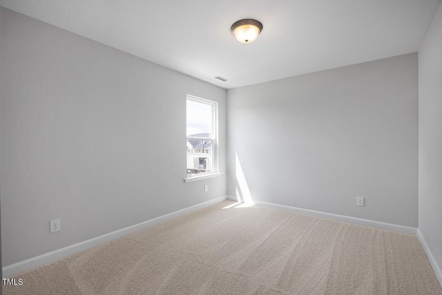 Spacious, unfurnished interior of a new home in Tobacco Road, Angier (Image 22).