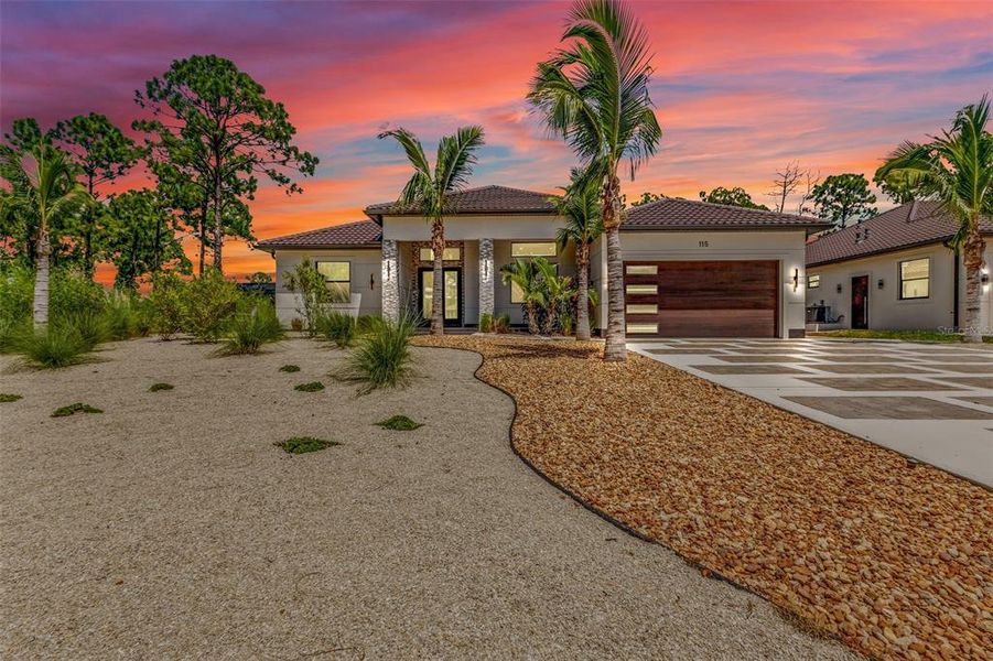 Community amenities in , North Port (Image 38).