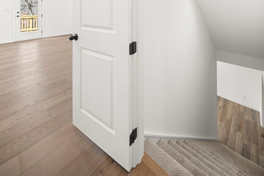 Spacious, unfurnished interior of a new home in East Harbor II at Chestatee, Dawsonville (Image 41).