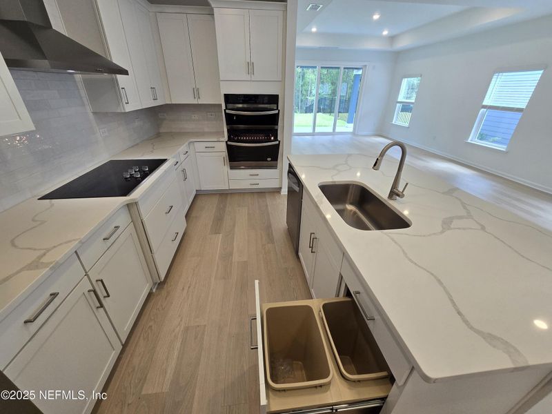 Furnished interior view inside a new home in Hyland Trail, Middleburg (Image 9).