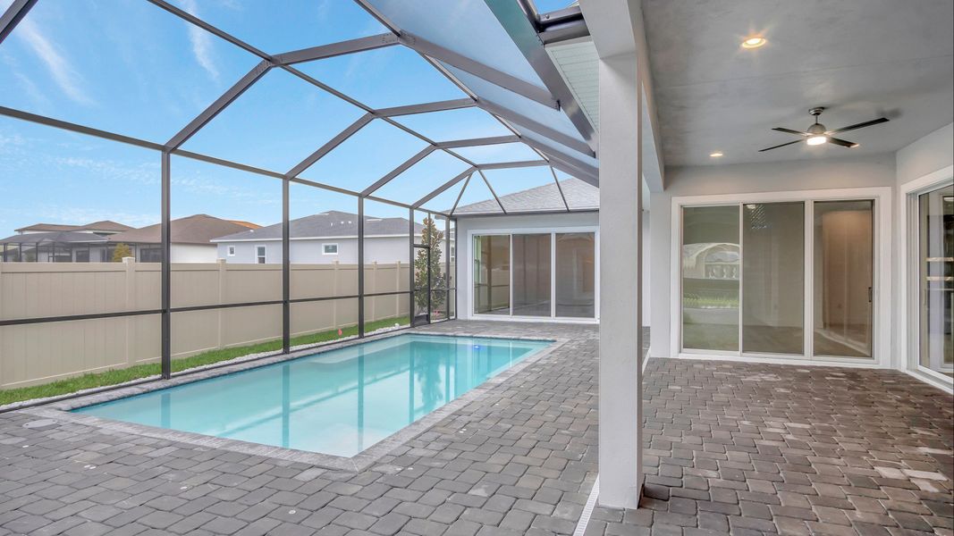 Representative furnished interior of a home built from the Courtyard by DRB Homes in River Preserve Estates, Parrish (Image 18).