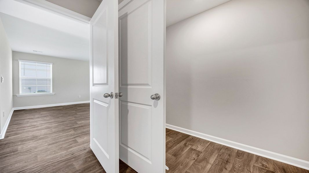 Spacious, unfurnished interior of a new home in The Park at Wilkinson, Orangeburg (Image 31).