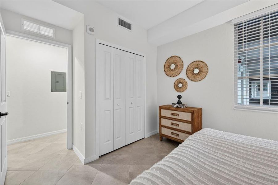 Furnished interior view inside a new home in Heritage Landing, Punta Gorda (Image 17).